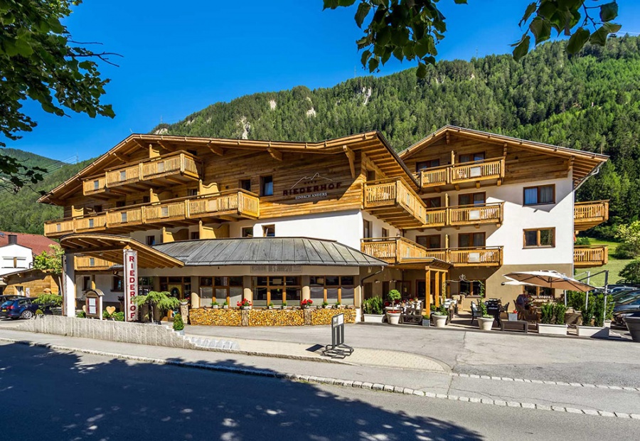  Hotel Riederhof in Ried im Tiroler Oberland 