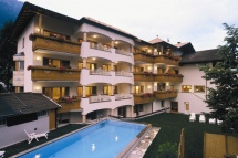  Aktiv Genuss Hotel Winkler in Kastelbell-Tschars 